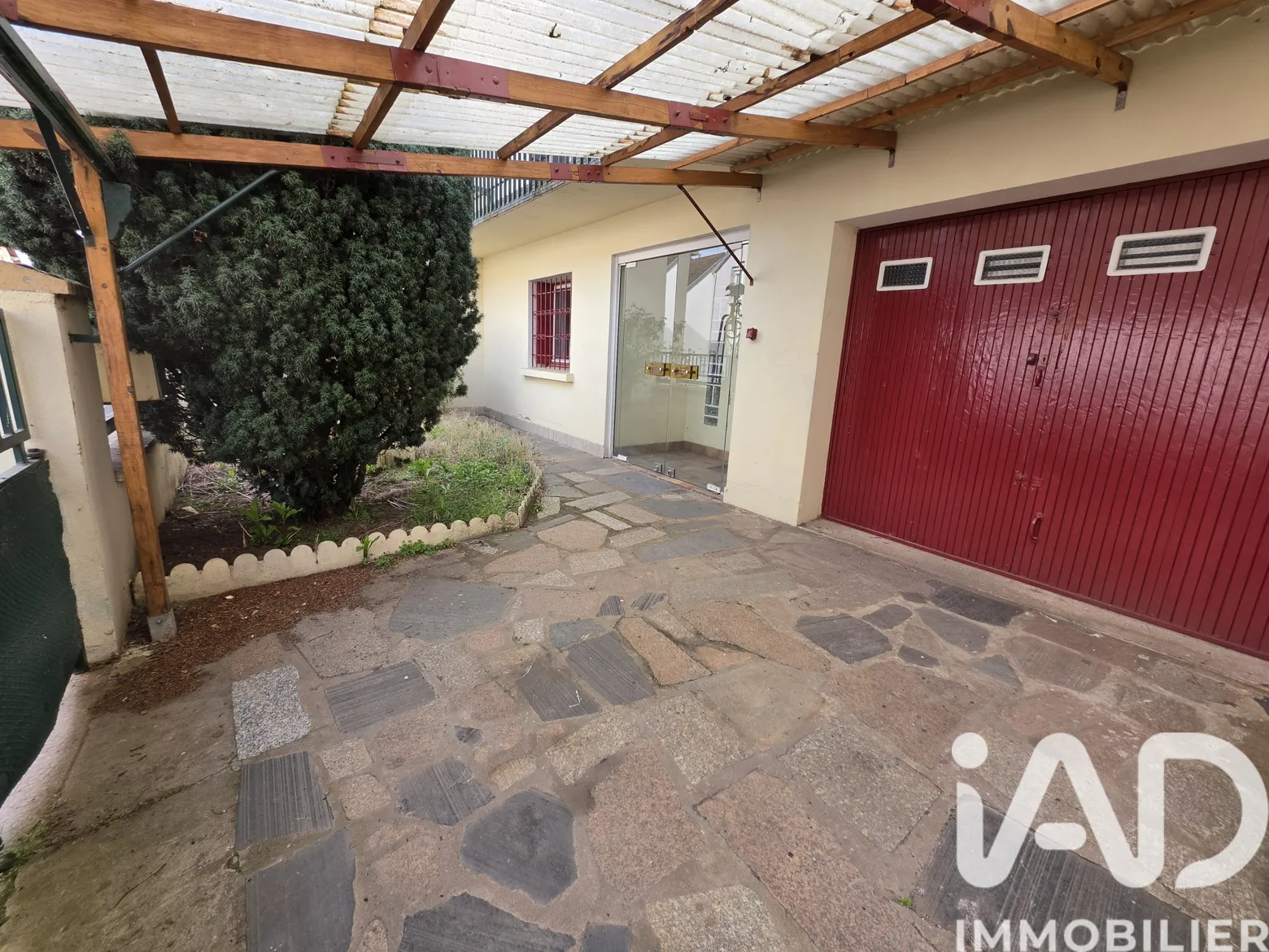 Vente maison à Vichy (03200) : maison 8 pièces 127 m² — 3