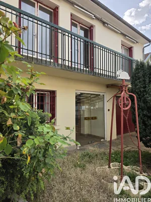 House in Vichy (03200)