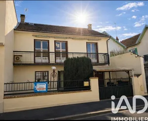 House in Vichy (03200)