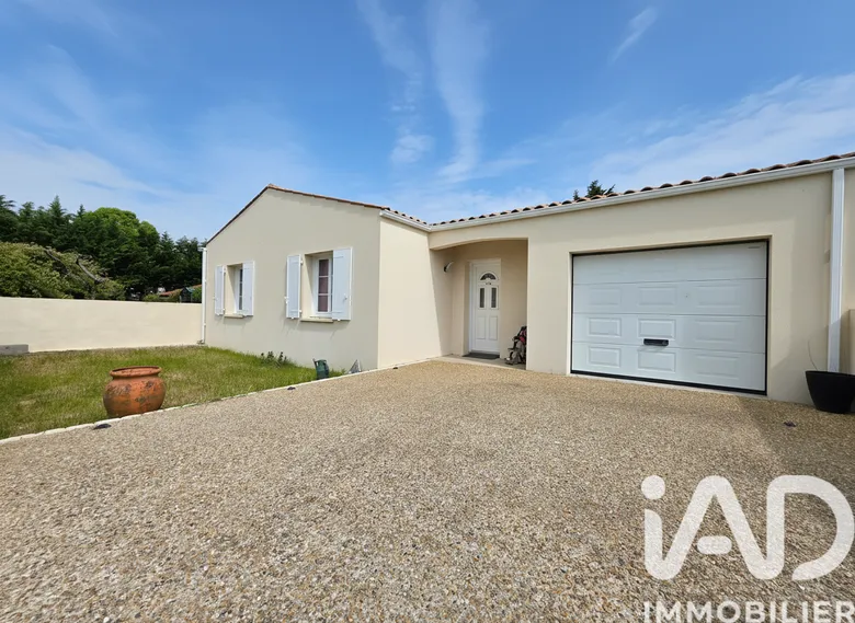 Maison 4 pièces 91 m² · à Saint-Hippolyte · 91 m² · 247 900 €