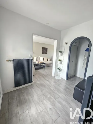 Detached house in Combs-la-Ville (77380)