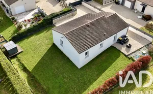 Maison traditionnelle à Rivières (16110)