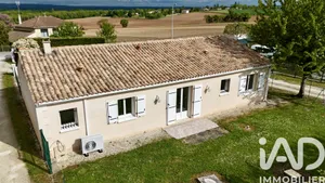 Traditional house in Brie (16590)