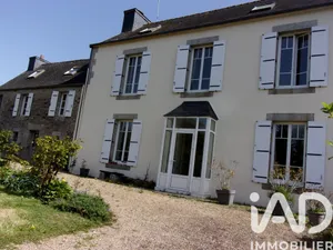 Maison à Locmaria Berrien (29690)