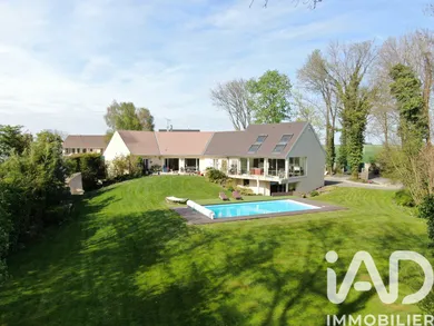 Mansion in Saint-Étienne-sur-Suippe (51110)