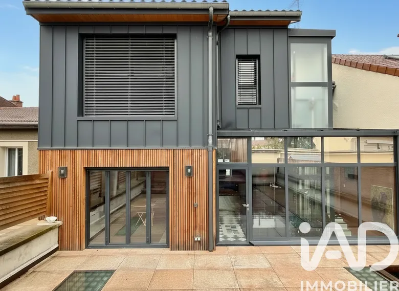 Maison 7 pièces 250 m² · à Villeurbanne · 250 m² · 995 000 €