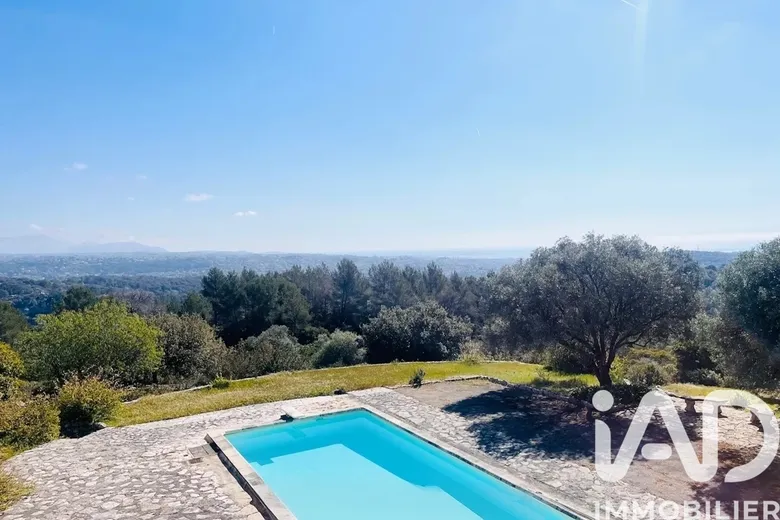 Maison 12 pièces 400 m² · à Roquefort-les-Pins · 400 m² · 2 450 000 €