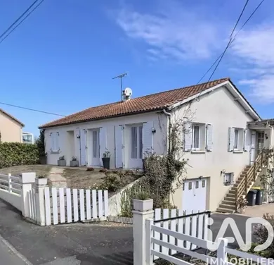 Pavillon à Le Tallud (79200)