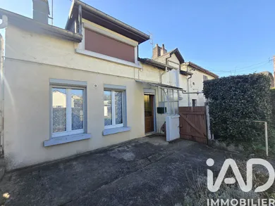 House in Wadelincourt (08200)