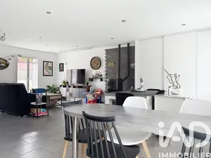 Traditional house in Hanches (28130)