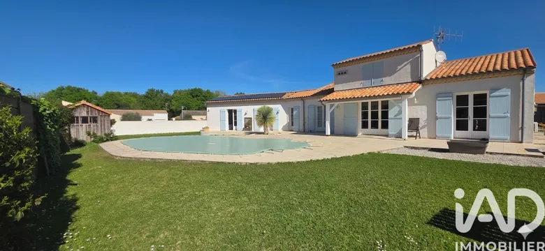 Maison 6 pièces 140 m² · à Étaules · 139,5 m² · 520 000 €