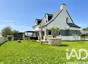 House in Saint-Urbain (29800)