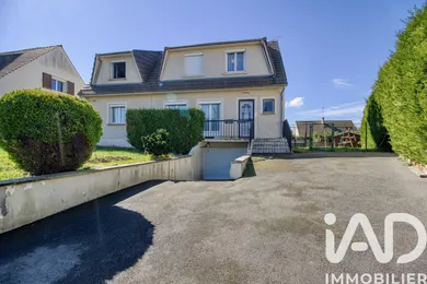 Maison traditionnelle à Saint-Maximin (60740)