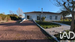 Maison traditionnelle à Ambarès-et-Lagrave (33440)