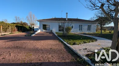 Maison traditionnelle à Ambarès-et-Lagrave (33440)