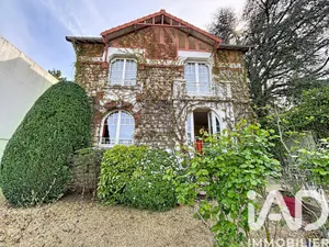 House in Vaucresson (92420)