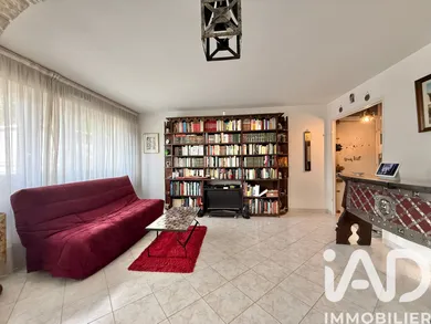 Apartment in Chilly-Mazarin (91380)