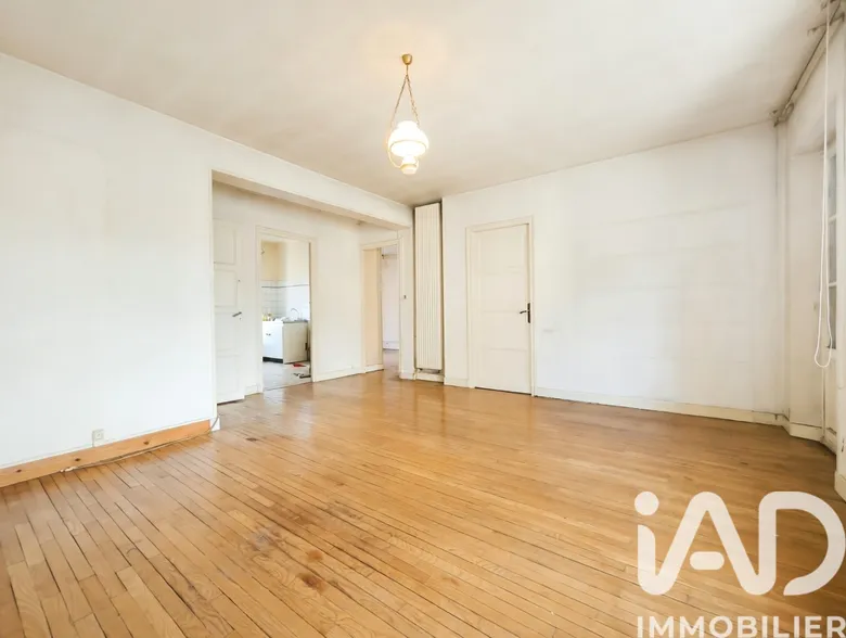 Immeuble 3 pièces 125 m² · à Nouzonville · 125 m² · 60 000 €
