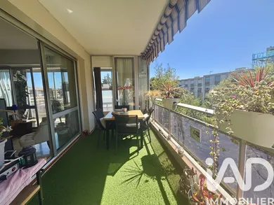 Apartment in Mandelieu-la-Napoule (06210)