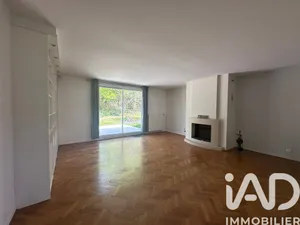 Maison traditionnelle à Saint-Cyr-sur-Loire (37540)