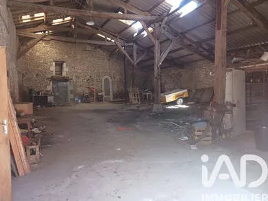 Garage à Saint-Secondin (86350)
