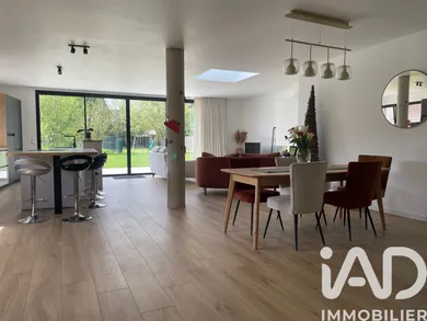 Maison à Villeneuve-d'Ascq (59650)