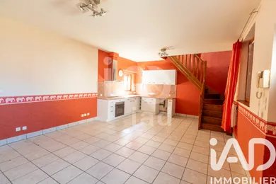 Townhouse in Lorris (45260)