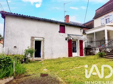 Townhouse in Montmorillon (86500)