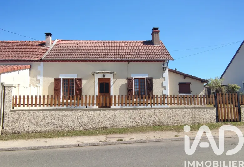 Maison 5 pièces 131 m² · à Feux · 130,9 m² · 104 900 €