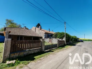 House in Montjean (16240)