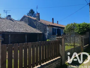 Maison à Montjean (16240)