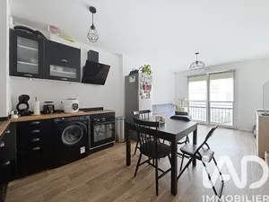 Apartment in Brie-Comte-Robert (77170)