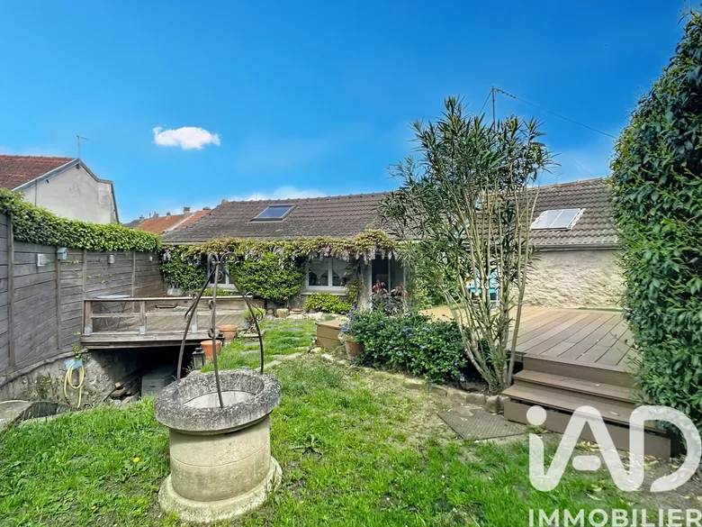 Maison 13 pièces 300 m² · à Montlhéry · 300 m² · 449 000 €