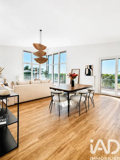 Appartement à Saint-Jean-de-la-Ruelle (45140)