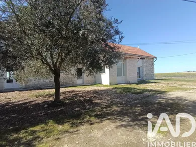 Maison traditionnelle à Lémeré (37120)