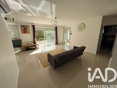 House in Rochefort (17300)