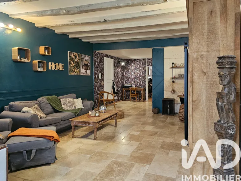 Maison 6 pièces 196 m² · à Châteauneuf-sur-Charente · 196 m² · 247 000 €