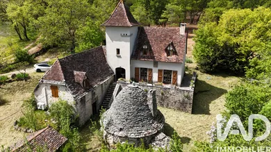 Maison traditionnelle à Béduer (46100)