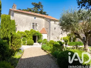 Manoir à Tusson (16140)