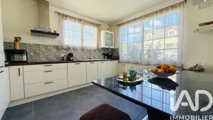 House in Varennes-Jarcy (91480)