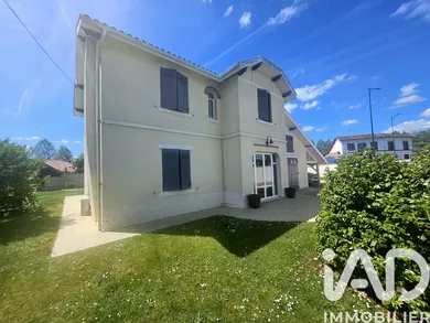 Maison à Saugnac-et-Cambran (40180)