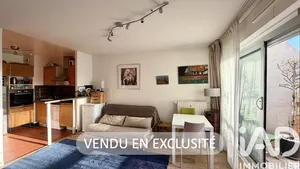 Apartment in Paris (75015)