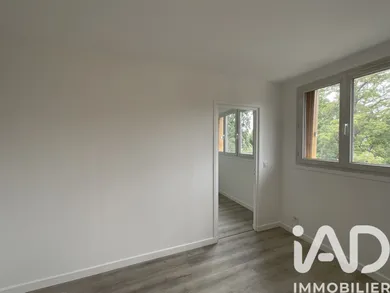 Apartment in Livry-Gargan (93190)