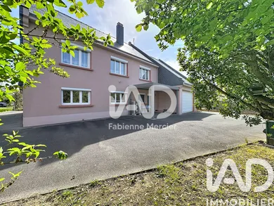 Maison traditionnelle à Prinquiau (44260)