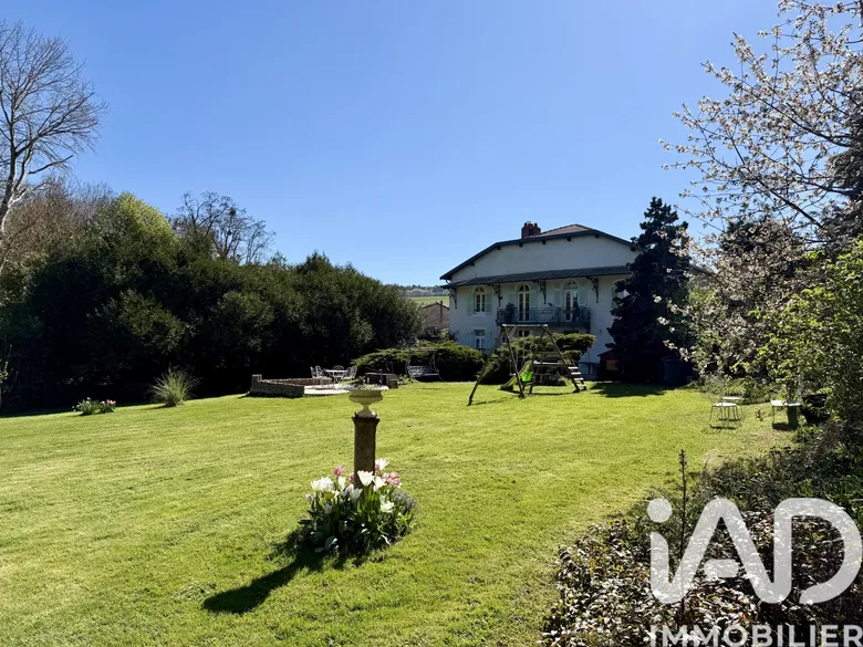 Maison 12 pièces 315 m² · à Lorry-Mardigny · 315 m² · 499 900 €
