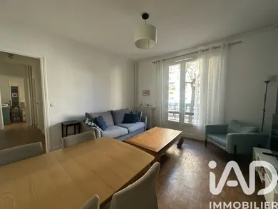 Apartment in Paris (75016)