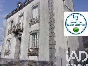 Maison de ville à Châteauneuf-du-Faou (29520)