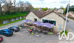 Restaurant in Vallon-en-Sully (03190)