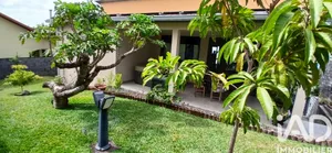 Architectural house in Saint-Joseph (97480)