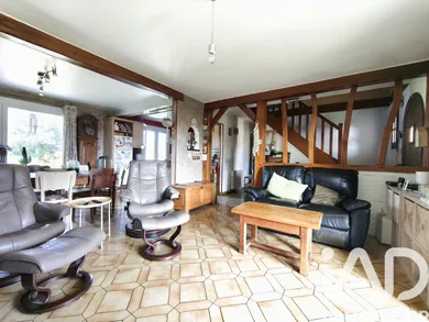 Traditional house in Arrest (80820)